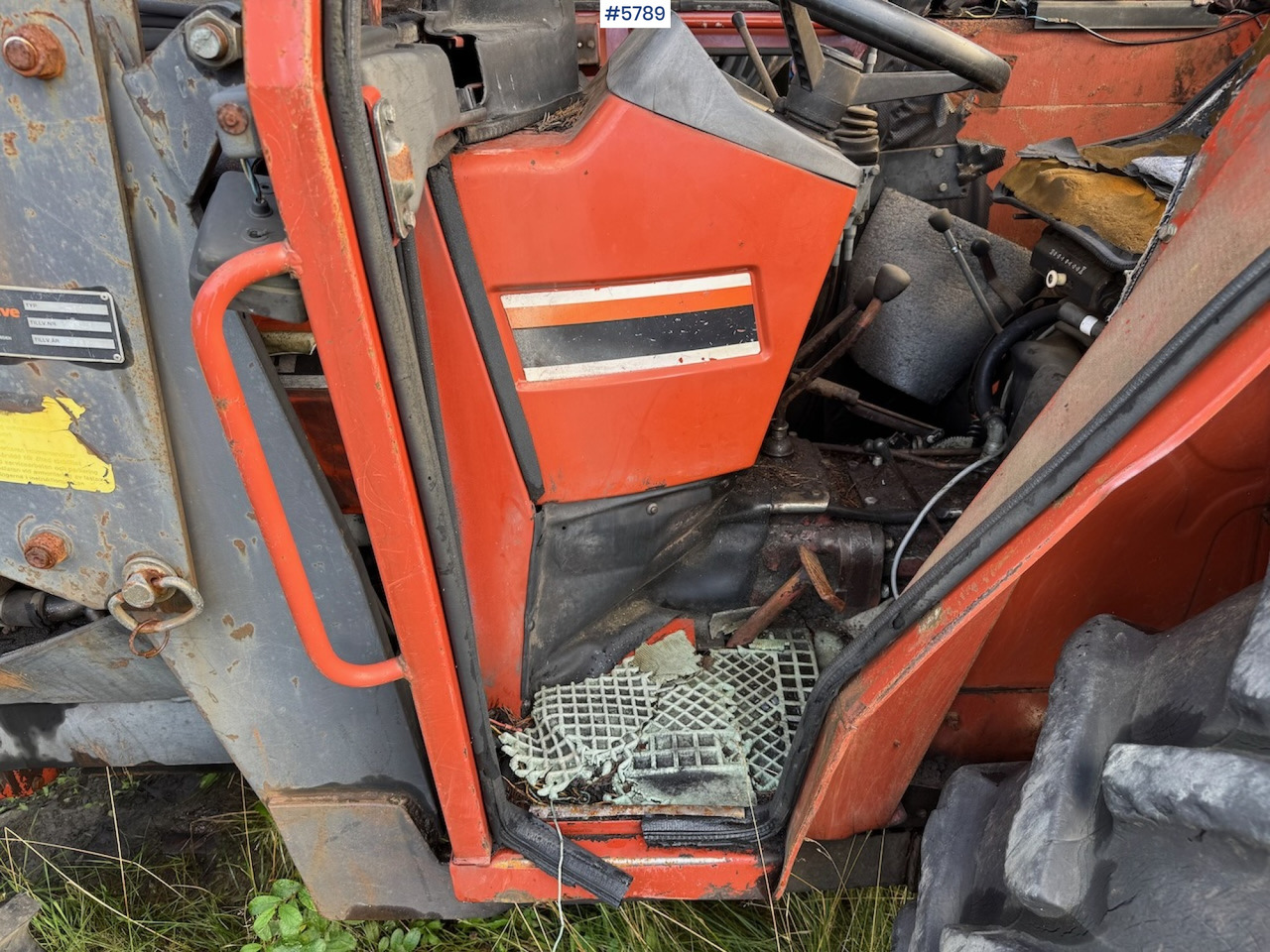 Tracteur agricole 1986 Fiat 55-46 DT w/ front loader.: photos 12