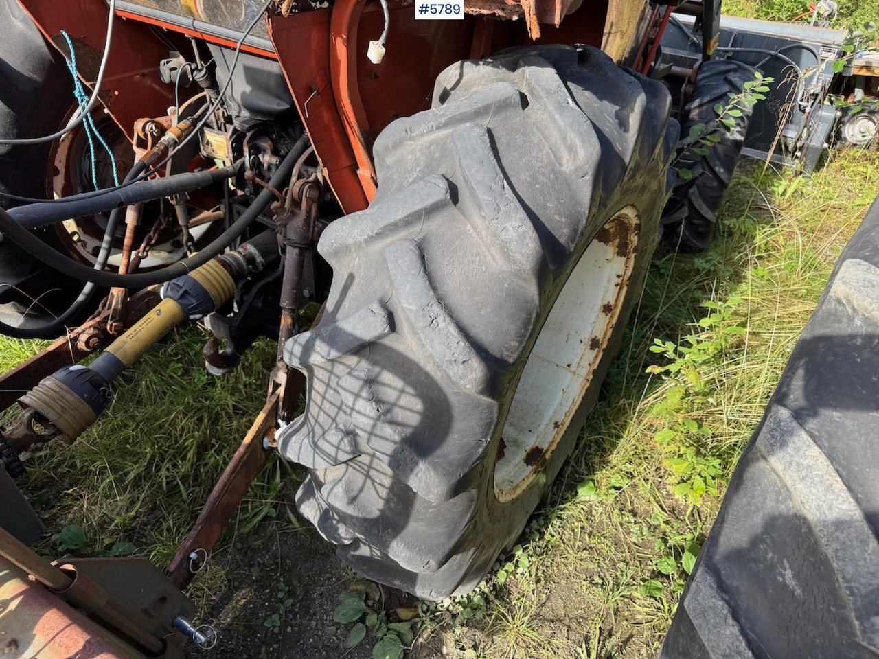 Tracteur agricole 1986 Fiat 55-46 DT w/ front loader.: photos 13