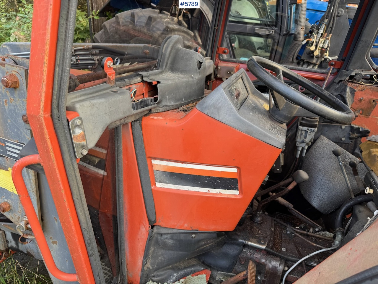 Tracteur agricole 1986 Fiat 55-46 DT w/ front loader.: photos 17