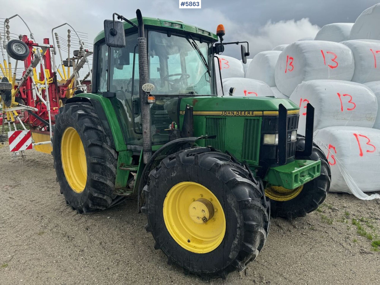 1996 John Deere 6400 4x4 w/ front loader. - Tracteur agricole: photos 1 1996 John Deere 6400 4x4 w/ front loader. - Tracteur agricole: photos 1