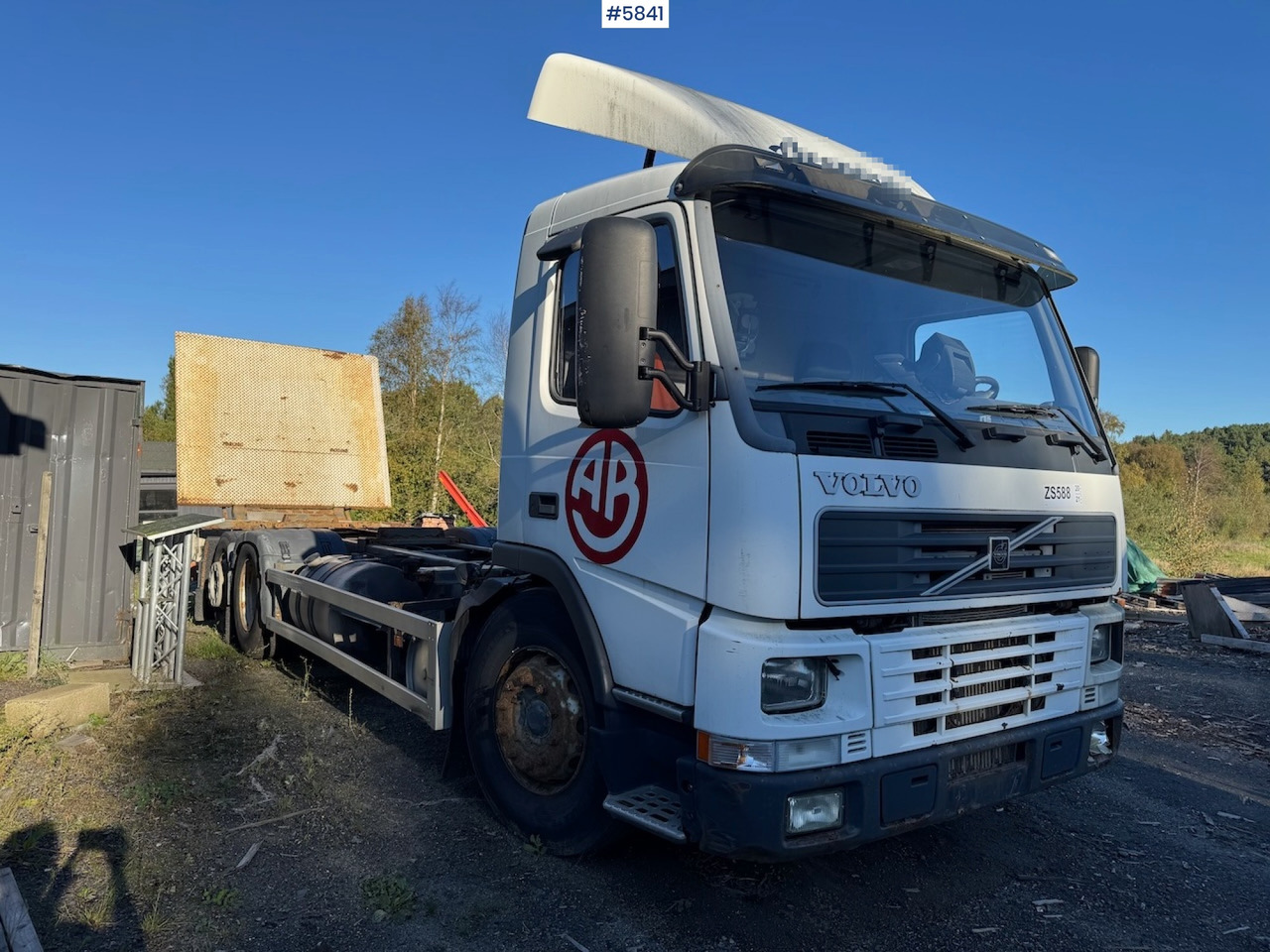 2002 Volvo FM 6x2. - Camion porte-conteneur/ Caisse mobile: photos 4 2002 Volvo FM 6x2. - Camion porte-conteneur/ Caisse mobile: photos 4