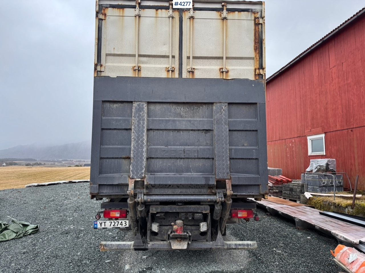 2002 Volvo FM9 Containerchassis - Camion fourgon: photos 5 2002 Volvo FM9 Containerchassis - Camion fourgon: photos 5