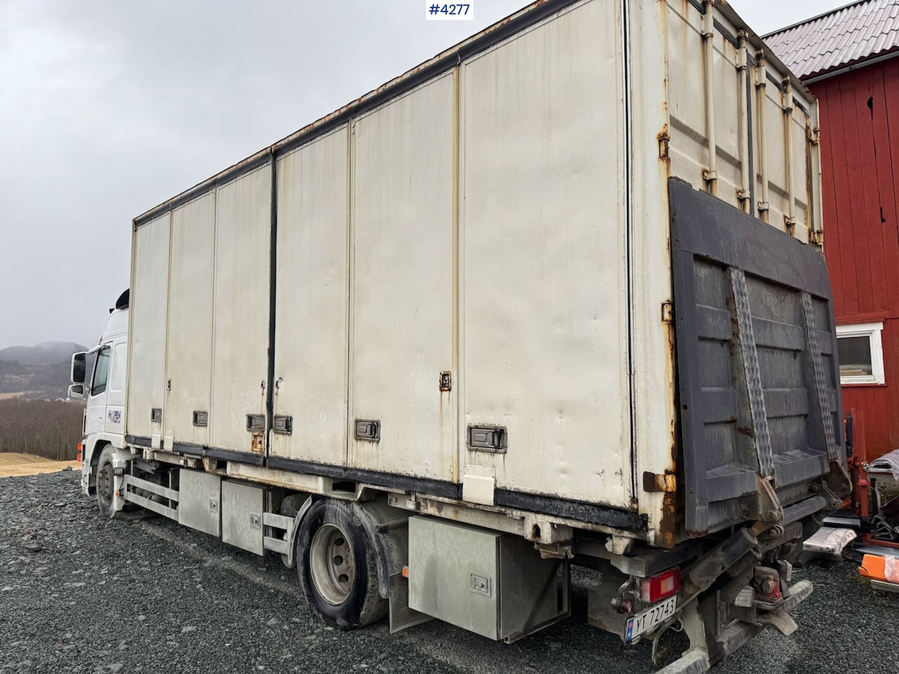 2002 Volvo FM9 Containerchassis - Camion fourgon: photos 3 2002 Volvo FM9 Containerchassis - Camion fourgon: photos 3