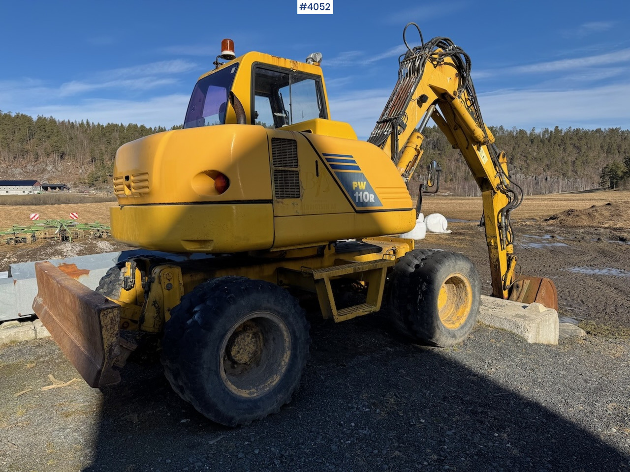 2004 Komatsu PW 110R - Pelle: photos 3 2004 Komatsu PW 110R - Pelle: photos 3