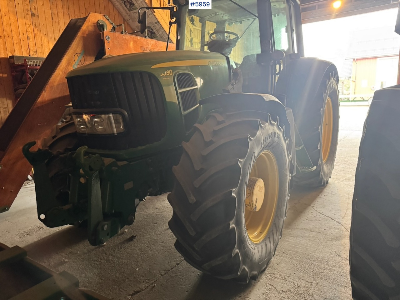 2007 John Deere 6930 w/ Front loader, hydraulics and Front PTO. Rep object. - Tracteur agricole: photos 2 2007 John Deere 6930 w/ Front loader, hydraulics and Front PTO. Rep object. - Tracteur agricole: photos 2