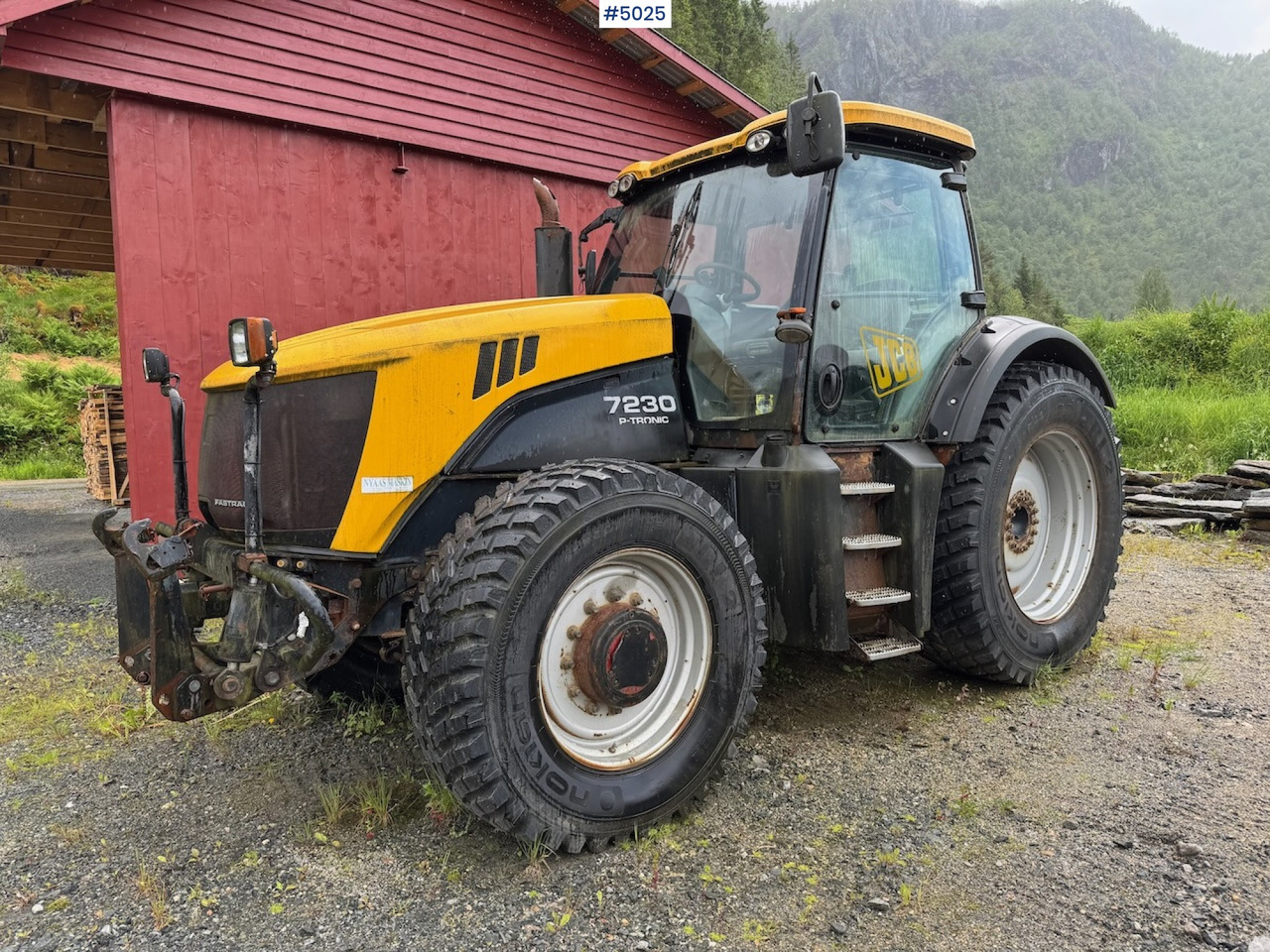 2008 JCB Fastrac 7230 P-Tronic w/Front hydraulics and PTO. - Tracteur agricole: photos 4 2008 JCB Fastrac 7230 P-Tronic w/Front hydraulics and PTO. - Tracteur agricole: photos 4