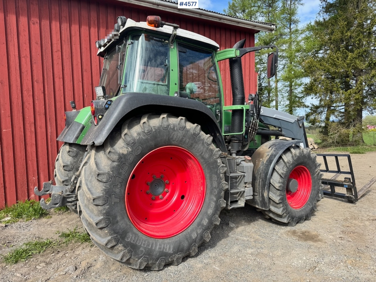 2009 Fendt 415 Vario 4x4 w/ Front hydraulics and Front loader. - Tracteur agricole: photos 4 2009 Fendt 415 Vario 4x4 w/ Front hydraulics and Front loader. - Tracteur agricole: photos 4