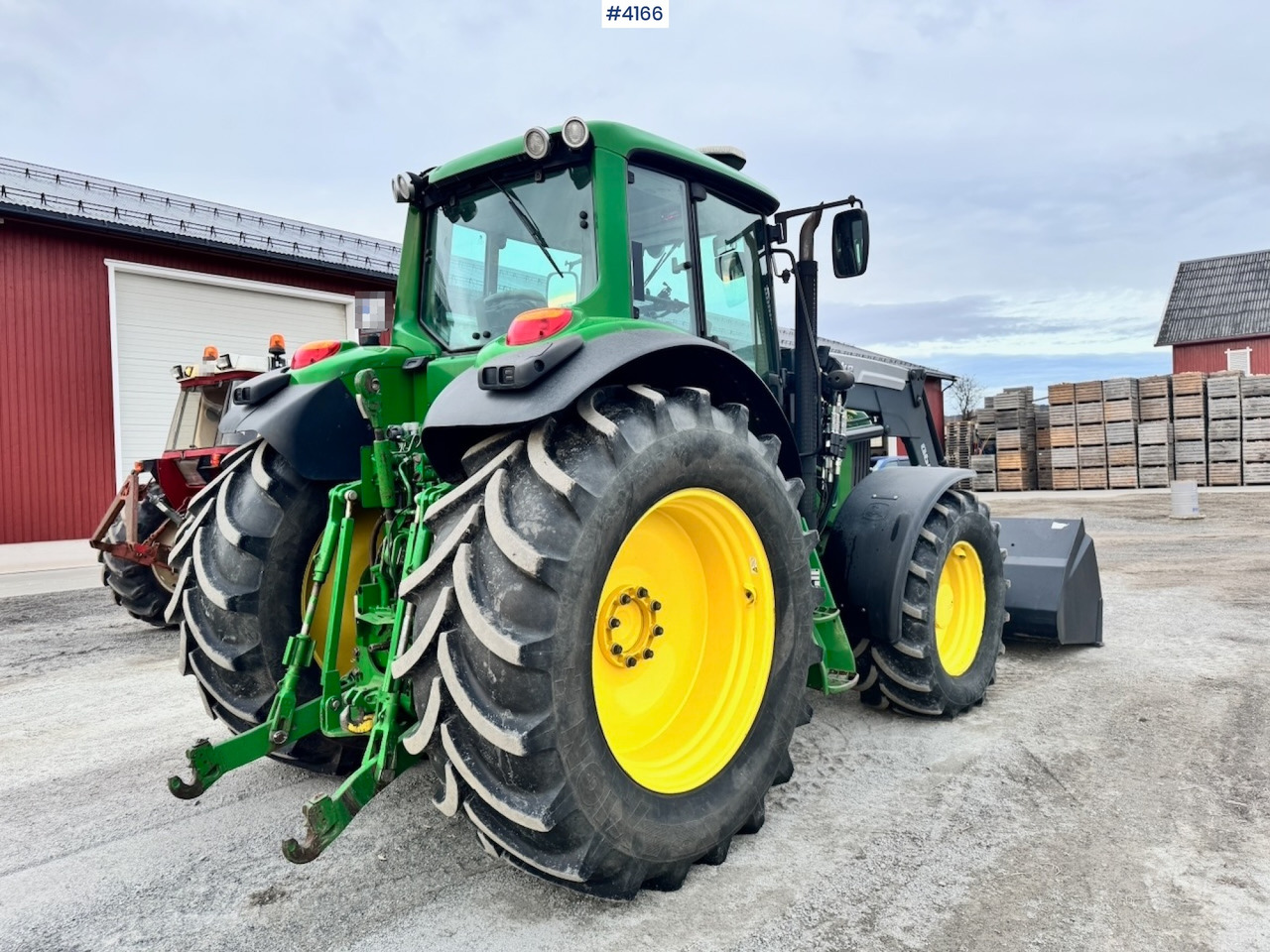 2010 John Deere 7430 w/ Front loader and GPS. 3760 hours! - Tracteur agricole: photos 5 2010 John Deere 7430 w/ Front loader and GPS. 3760 hours! - Tracteur agricole: photos 5