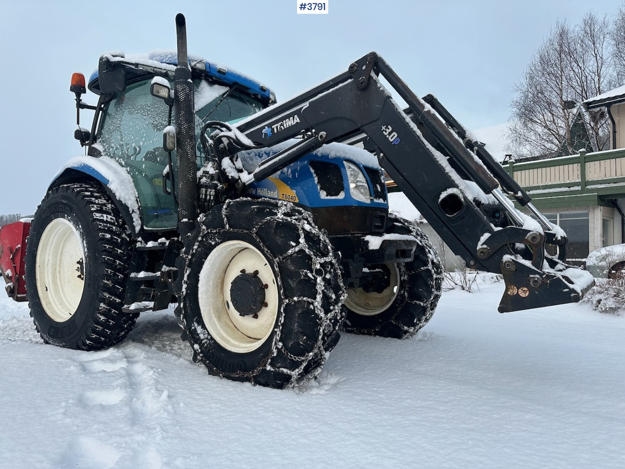 2010 New Holland T6040 4x4 plow rigged tractor w/ Trima +3.0p front loader, brand new chains, snow bucket and Westbjørn snow blower. WATCH VIDEO. - Tracteur agricole: photos 2 2010 New Holland T6040 4x4 plow rigged tractor w/ Trima +3.0p front loader, brand new chains, snow bucket and Westbjørn snow blower. WATCH VIDEO. - Tracteur agricole: photos 2