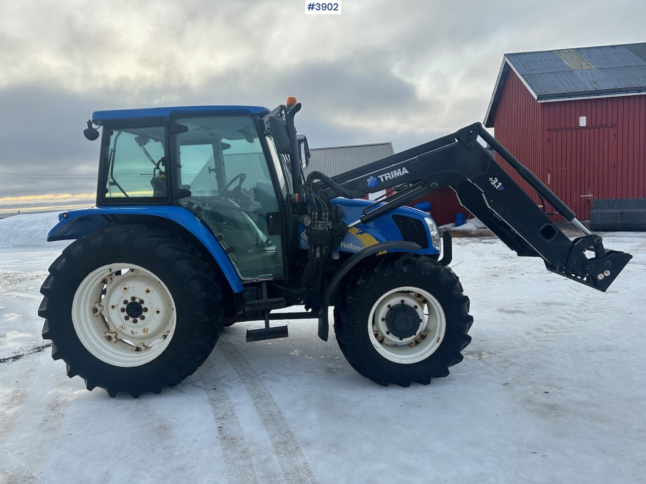 2011 New Holland T5070 4x4 m/ frontlaster - Tracteur agricole: photos 5 2011 New Holland T5070 4x4 m/ frontlaster - Tracteur agricole: photos 5