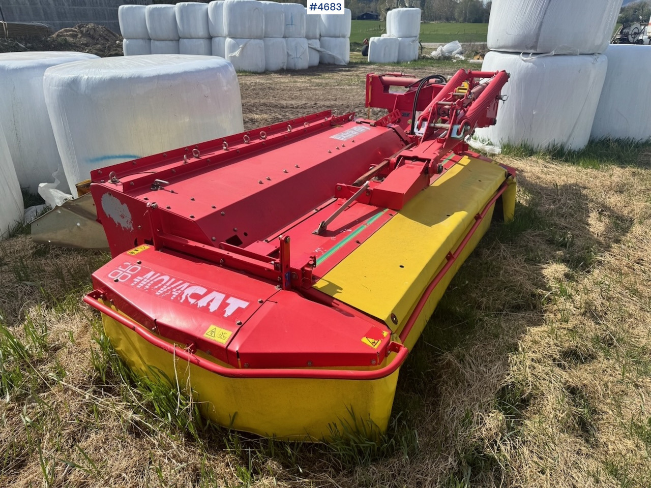 2011 Pottinger Novacat 265 Hay mower. - Matériel de fenaison: photos 1 2011 Pottinger Novacat 265 Hay mower. - Matériel de fenaison: photos 1