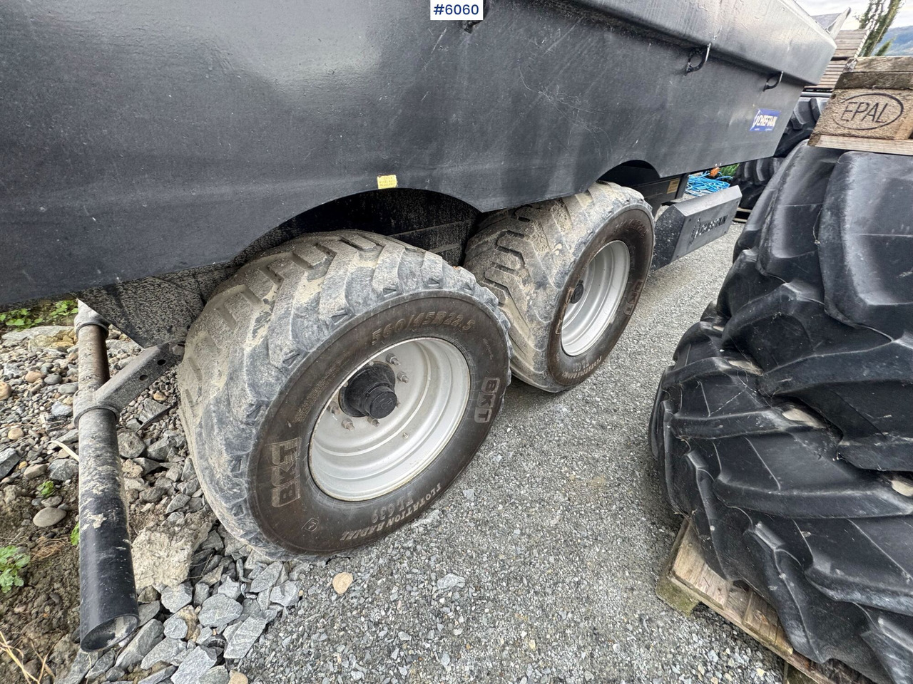 Remorque agricole 2012 Chieftain Dumper trailer: photos 17