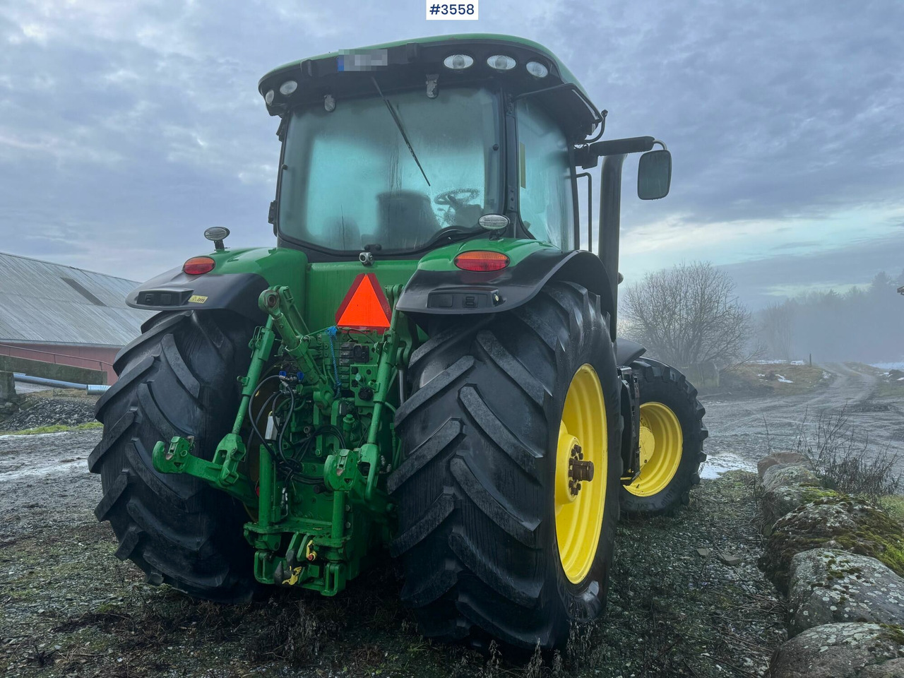 Tracteur agricole 2012 John Deere 7230R w/ GPS and 3 hydraulic outlets!: photos 10 Tracteur agricole 2012 John Deere 7230R w/ GPS and 3 hydraulic outlets!: photos 10