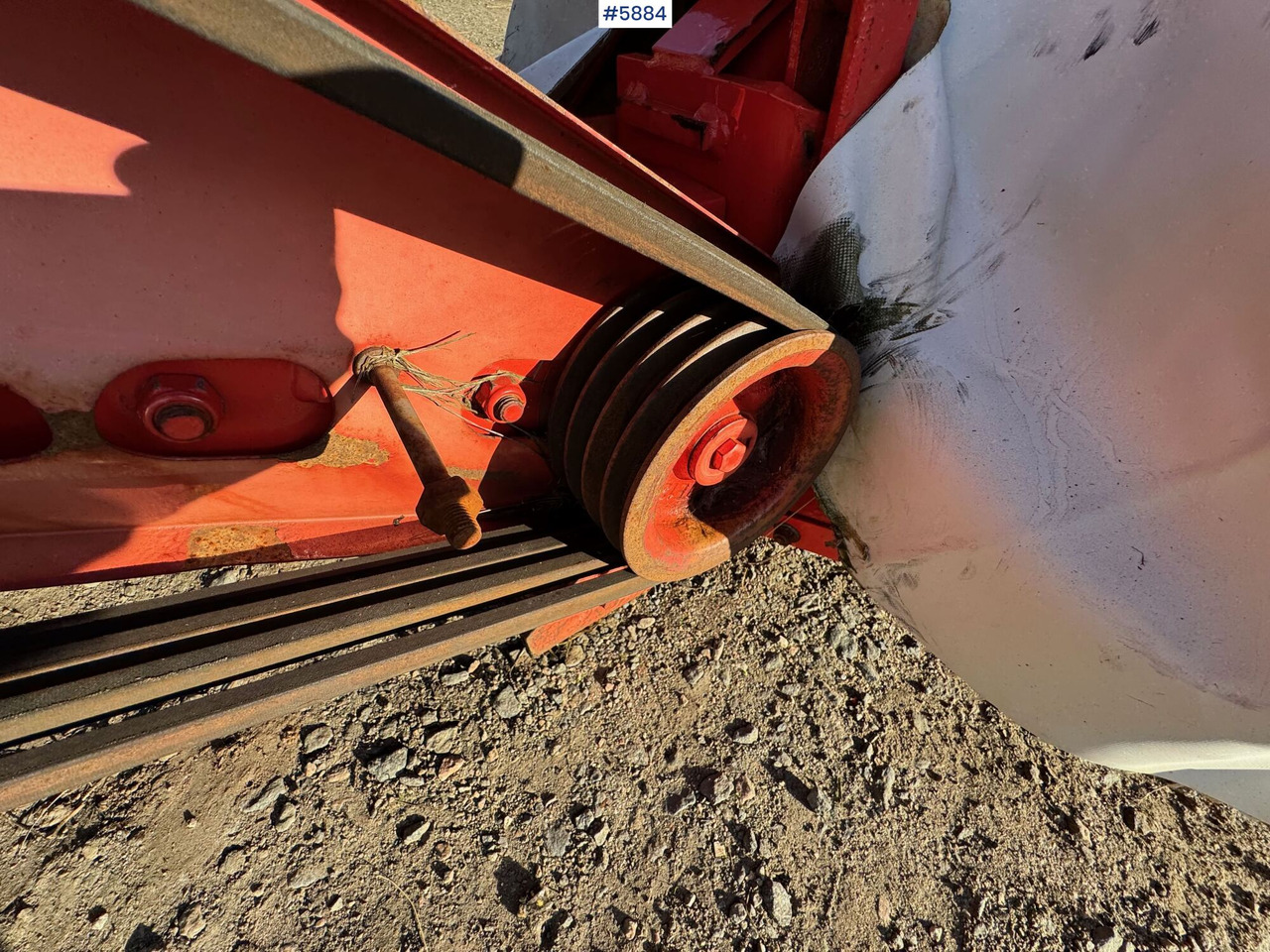 Matériel de fenaison 2013 Kuhn GMD55 SEL mower: photos 16 Matériel de fenaison 2013 Kuhn GMD55 SEL mower: photos 16