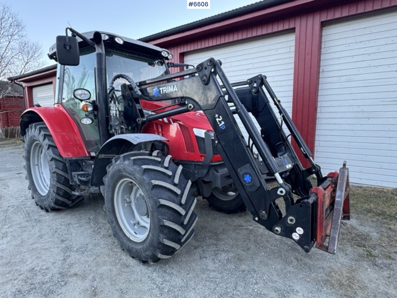 2013 Massey Ferguson 5610 Dyna-4 with front loader. SEE VIDEO! - Tracteur agricole: photos 5 2013 Massey Ferguson 5610 Dyna-4 with front loader. SEE VIDEO! - Tracteur agricole: photos 5