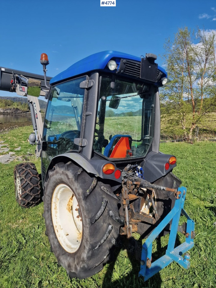 2013 New Holland T3020 w/ front loader, bucket & blade - Tracteur agricole: photos 3 2013 New Holland T3020 w/ front loader, bucket & blade - Tracteur agricole: photos 3