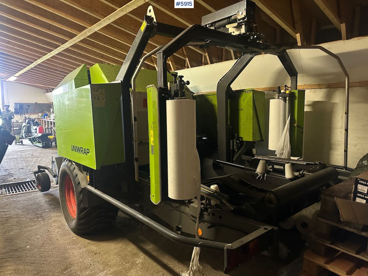 2014 Claas Rollant 375 uniwrap - Matériel de fenaison: photos 2 2014 Claas Rollant 375 uniwrap - Matériel de fenaison: photos 2
