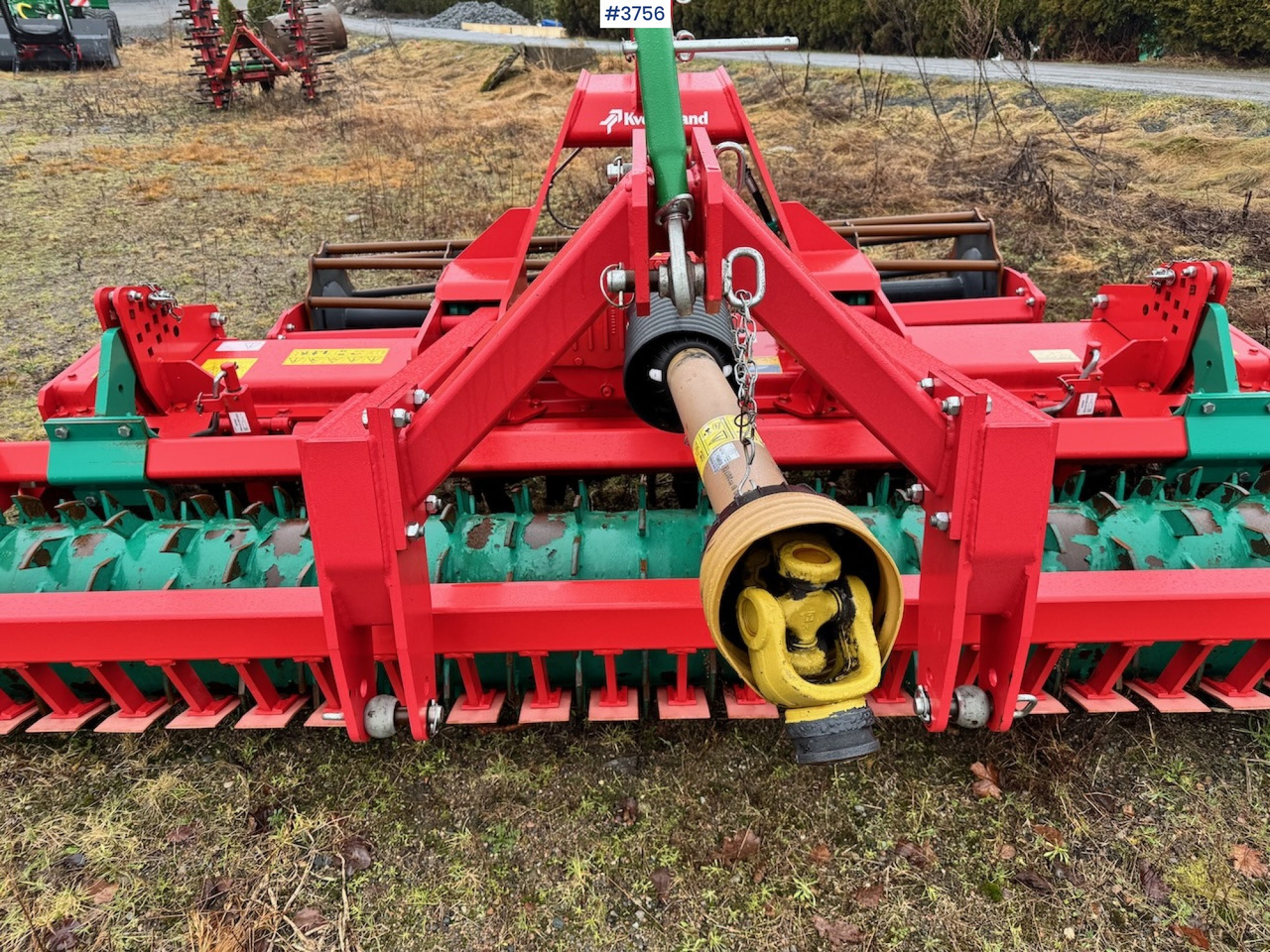 2016 Kverneland NG-S 101 rotary harrow w/ frontkit. - Outils du sol: photos 3 2016 Kverneland NG-S 101 rotary harrow w/ frontkit. - Outils du sol: photos 3