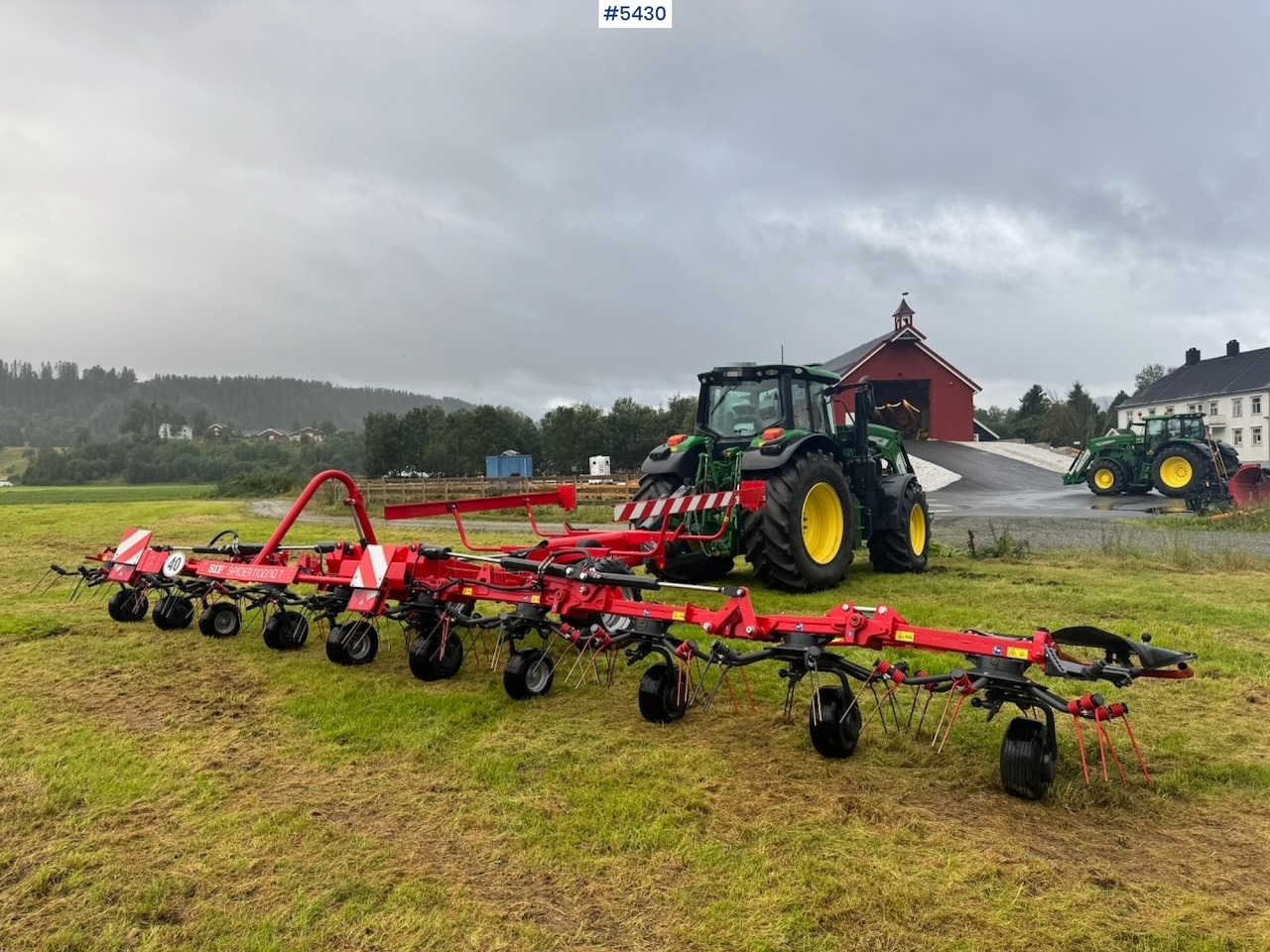 2022 SIP SP10 Spreder rake. - Matériel de fenaison: photos 5 2022 SIP SP10 Spreder rake. - Matériel de fenaison: photos 5