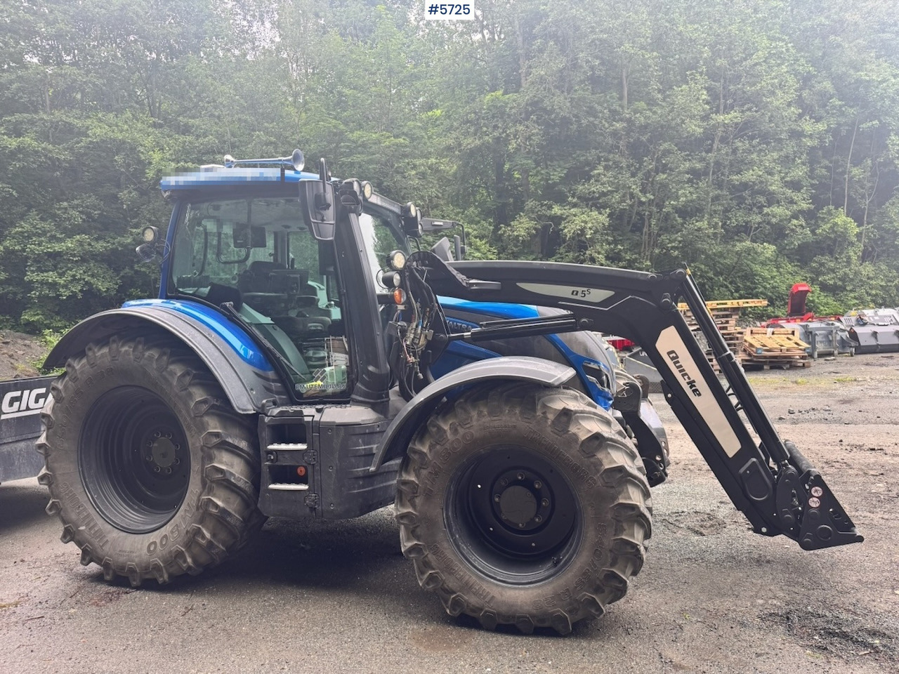 Tracteur agricole 2022 Valtra N175 4x4 w/ Front loader, Hydraulics, Bucket and Pallet forks. Overhauled.: photos 17