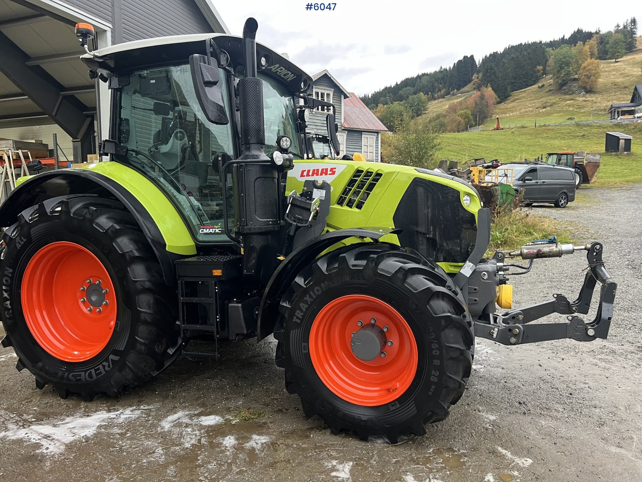 2023 Claas Arion 550 w/ quicke front loader with weight and PTO and front hydraulics - Tracteur agricole: photos 3 2023 Claas Arion 550 w/ quicke front loader with weight and PTO and front hydraulics - Tracteur agricole: photos 3