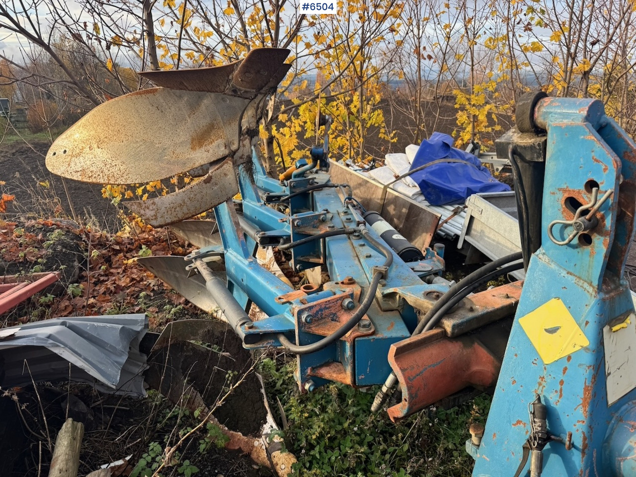 Approx. 1995 Øverum 3-furrow reversible plough - Outils du sol: photos 2 Approx. 1995 Øverum 3-furrow reversible plough - Outils du sol: photos 2