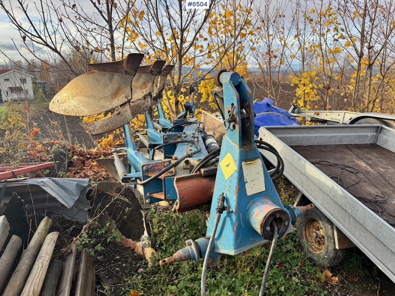 Approx. 1995 Øverum 3-furrow reversible plough - Outils du sol: photos 1 Approx. 1995 Øverum 3-furrow reversible plough - Outils du sol: photos 1