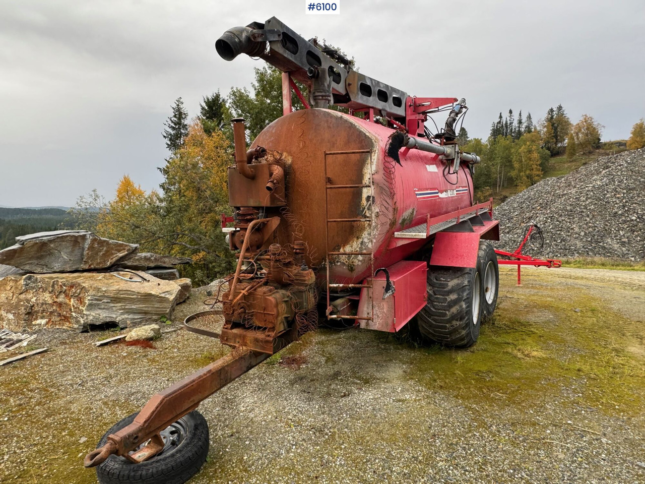 Høgborg 12,000L fertilizer trailer - Tonne à lisier: photos 4 Høgborg 12,000L fertilizer trailer - Tonne à lisier: photos 4