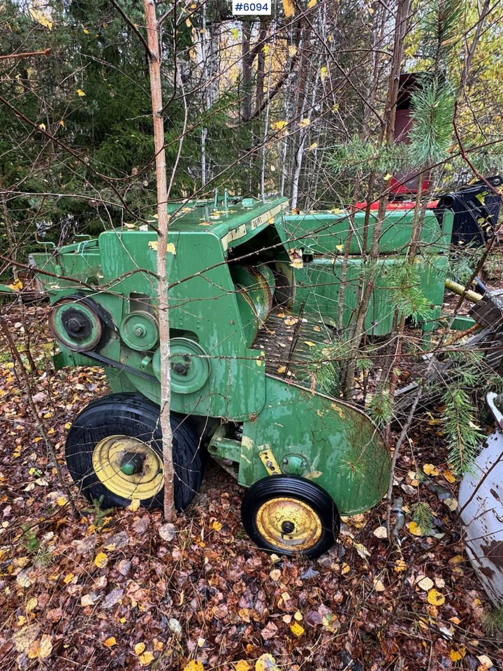 John Deere 332 - Matériel de fenaison: photos 4 John Deere 332 - Matériel de fenaison: photos 4