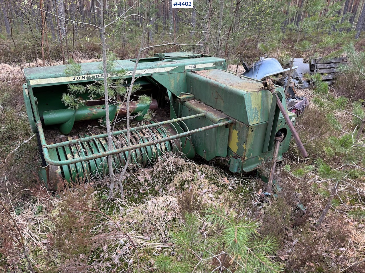 John Deere 332 Square Baler - Matériel de fenaison: photos 2 John Deere 332 Square Baler - Matériel de fenaison: photos 2