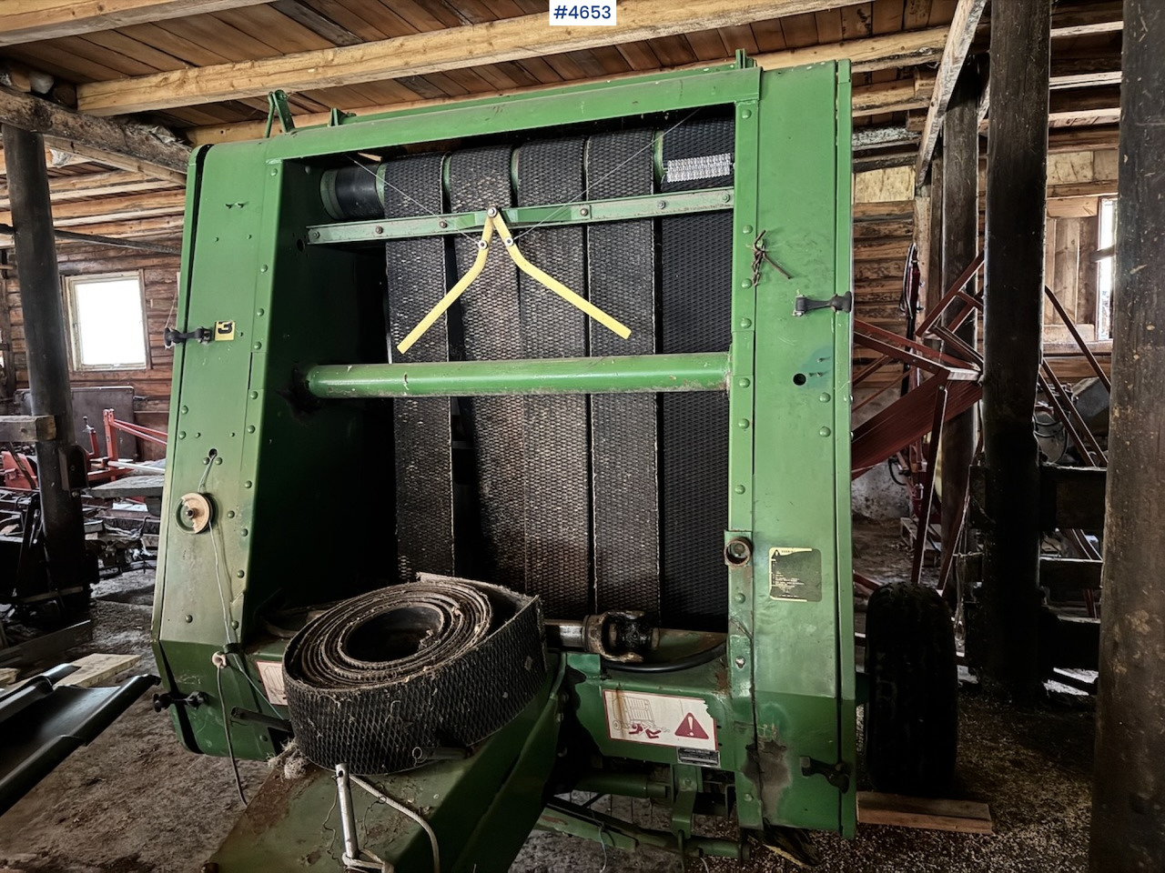 John Deere 545 Round Baler - Matériel de fenaison: photos 1 John Deere 545 Round Baler - Matériel de fenaison: photos 1
