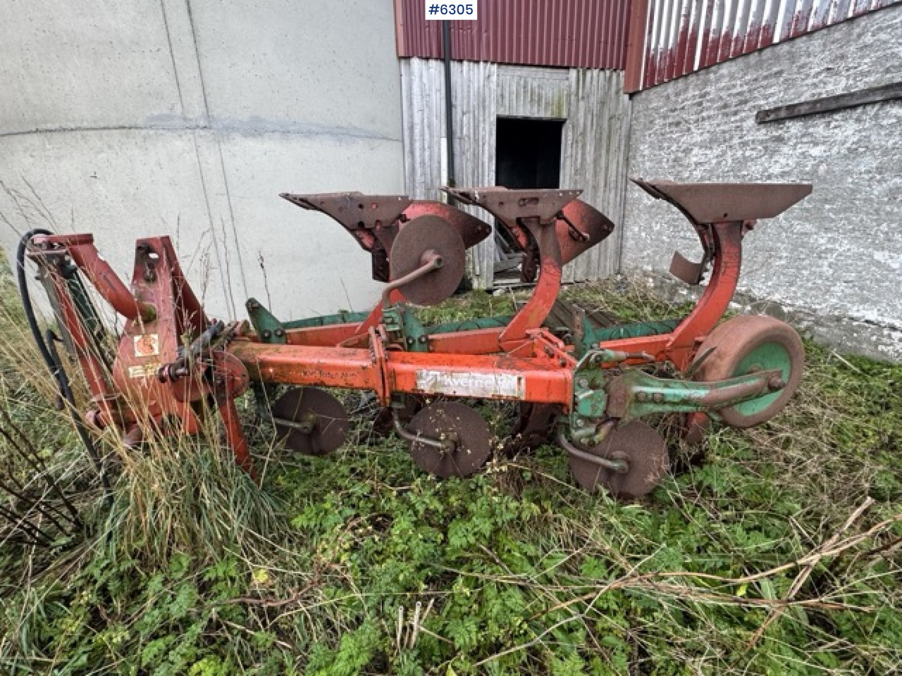 Kverneland 3-furrow reversible plough - Outils du sol: photos 4 Kverneland 3-furrow reversible plough - Outils du sol: photos 4