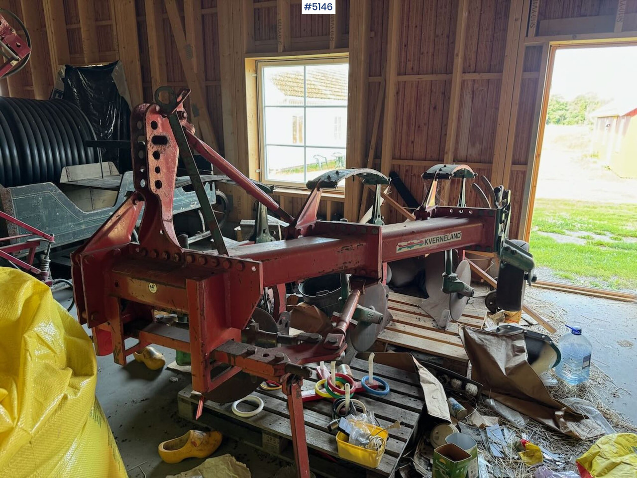 Outils du sol Kverneland Model A 3-furrow plough: photos 9