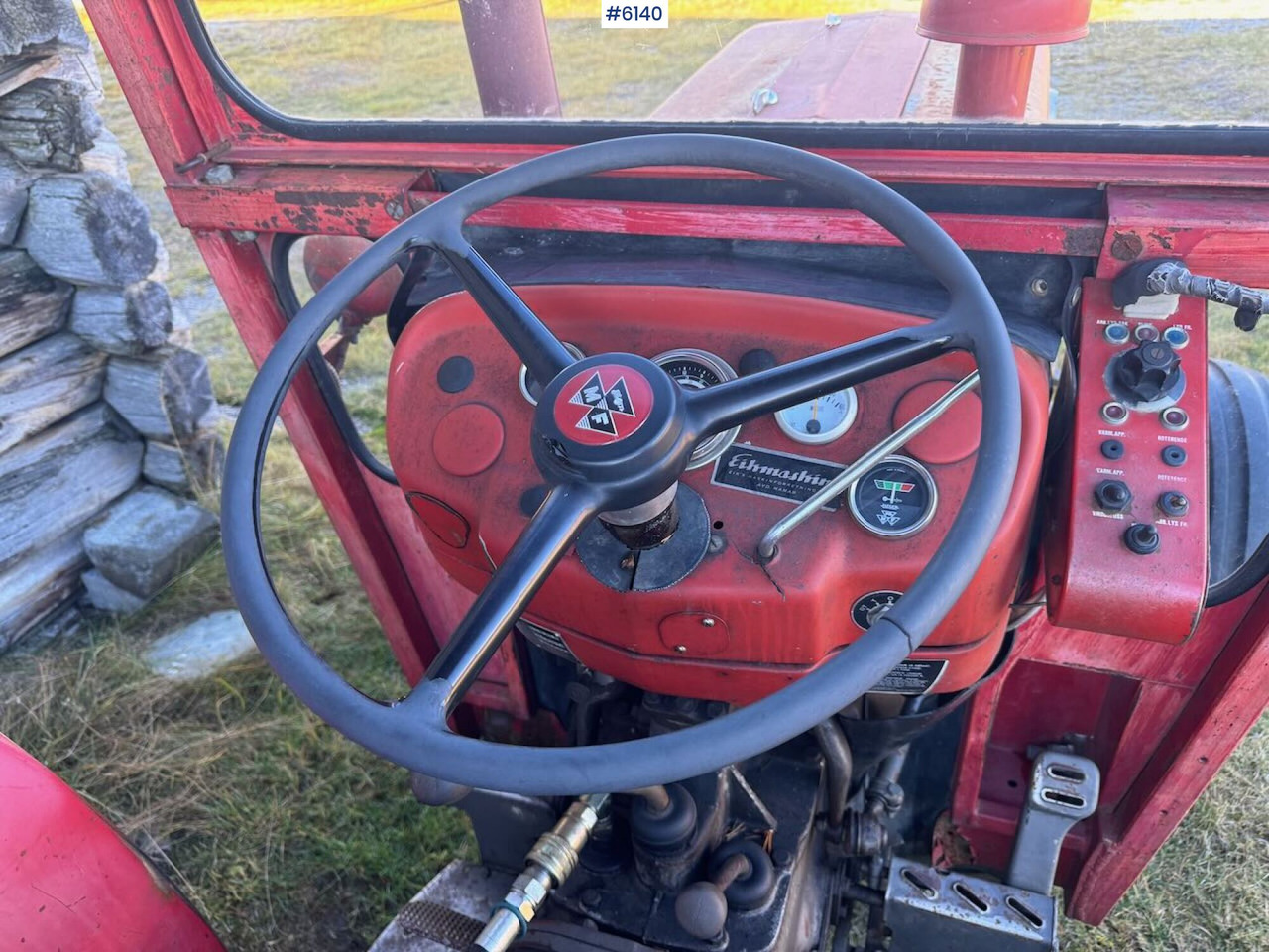 Tracteur agricole Massey Ferguson 133: photos 11 Tracteur agricole Massey Ferguson 133: photos 11