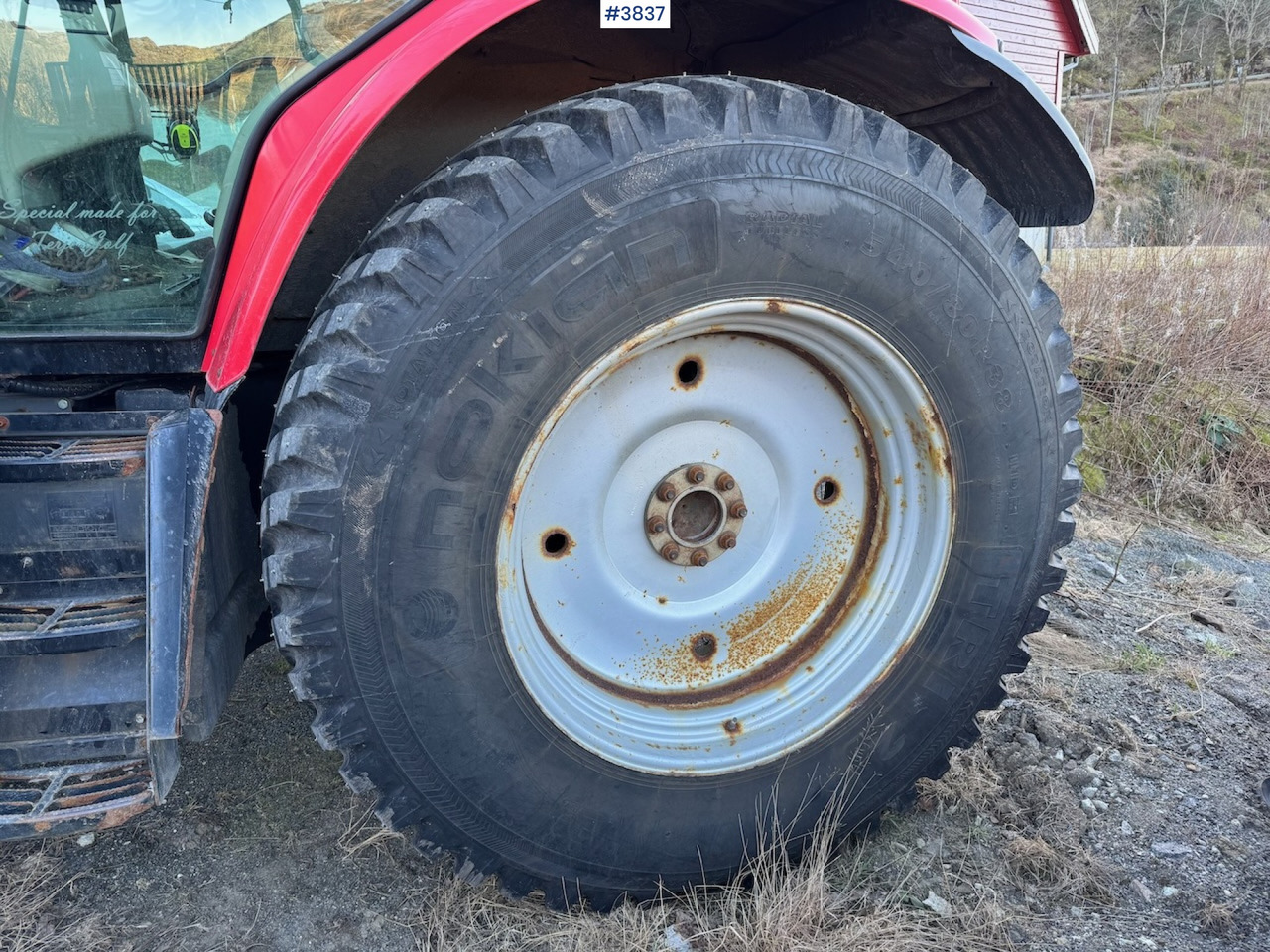 Nokian TRI 2 Tires on rims - Roue complète pour Machine agricole: photos 1 Nokian TRI 2 Tires on rims - Roue complète pour Machine agricole: photos 1