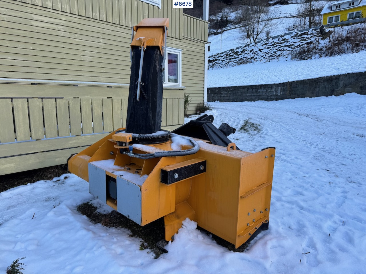 Agroquip G180 2-speed Snowblower. Like new! - Véhicule de voirie/ Spécial: photos 5 Agroquip G180 2-speed Snowblower. Like new! - Véhicule de voirie/ Spécial: photos 5