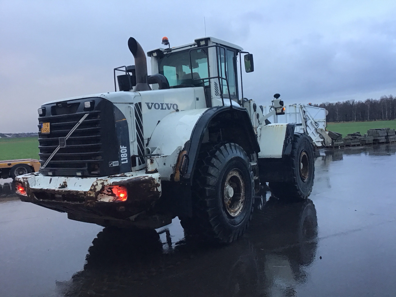 Volvo 180F long boom - Chargeuse sur pneus: photos 3 Volvo 180F long boom - Chargeuse sur pneus: photos 3