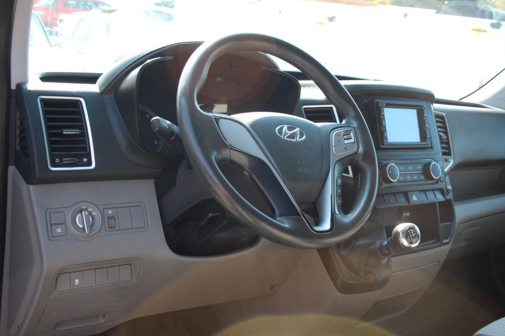 Hyundai H350 Klima L2H2 1.Hand 137tKM  en crédit-bail Hyundai H350 Klima L2H2 1.Hand 137tKM: photos 9