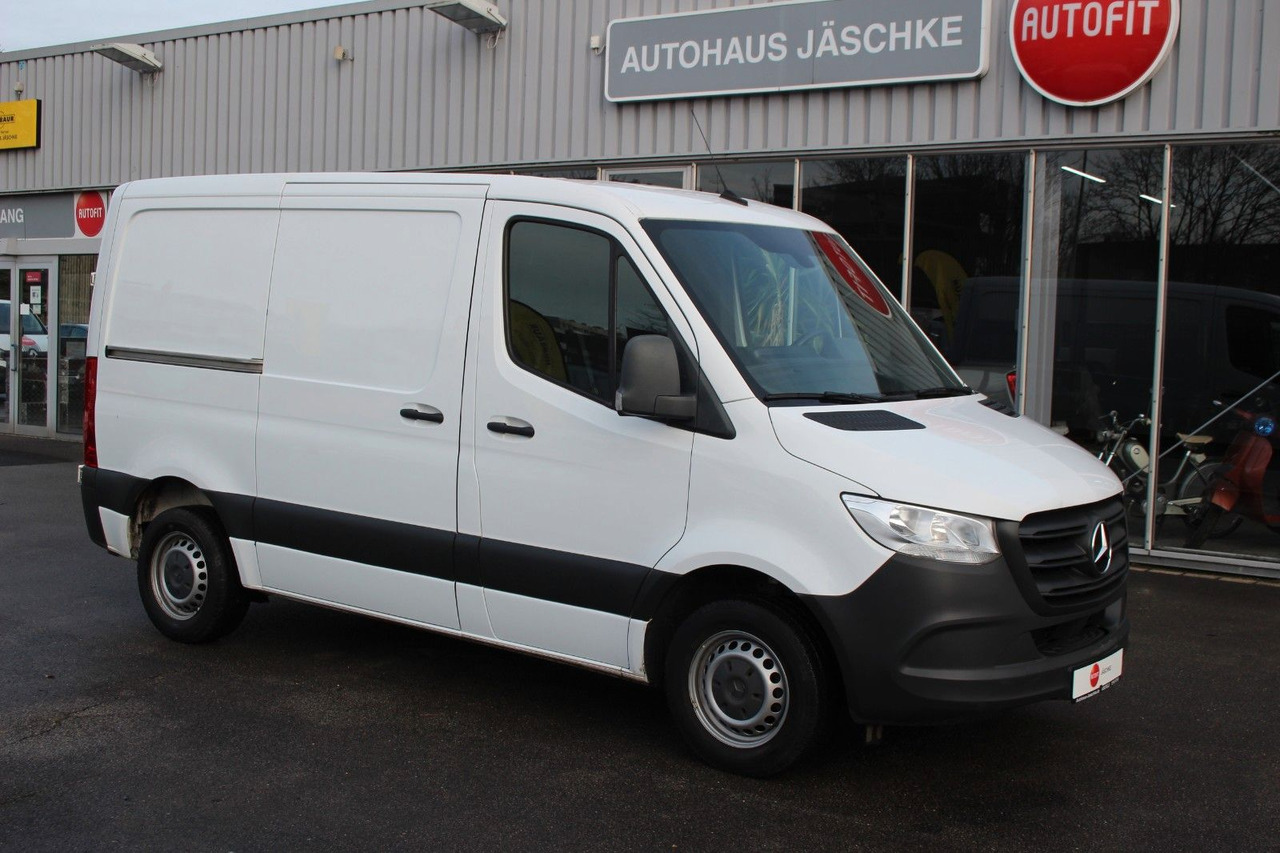 Mercedes-Benz Sprinter III Kasten 214 CDI WORKER L1H1 GEPFLEGT - Fourgonnette: photos 1 Mercedes-Benz Sprinter III Kasten 214 CDI WORKER L1H1 GEPFLEGT - Fourgonnette: photos 1