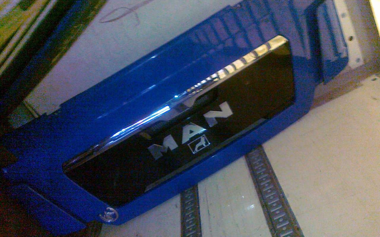 Pare-chocs pour Camion MAN different bumpers: photos 10