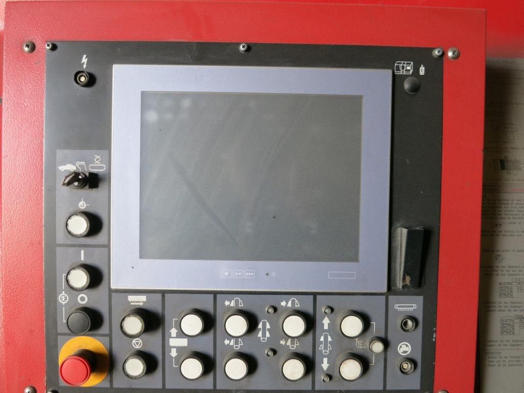 AMADA HFA 530 CNC - Machine à métaux: photos 3 AMADA HFA 530 CNC - Machine à métaux: photos 3