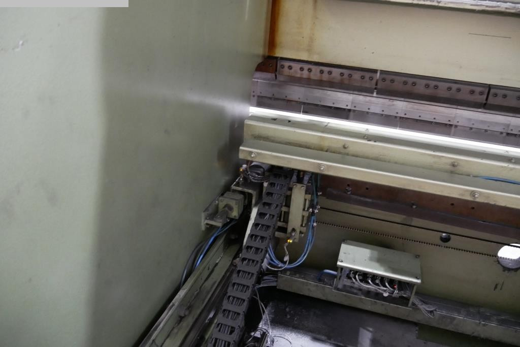 EHT EHP S 320-7250 - Presse plieuse: photos 5 EHT EHP S 320-7250 - Presse plieuse: photos 5