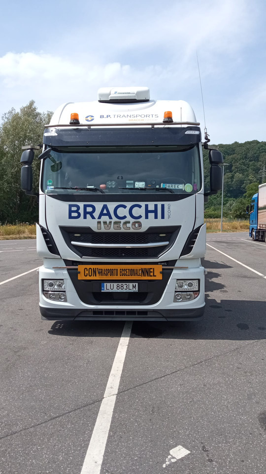 IVECO IVECO STRALIS 510 Hi-Way AS 440STX/P Euro VI z salonu Italia - Tracteur routier: photos 1 IVECO IVECO STRALIS 510 Hi-Way AS 440STX/P Euro VI z salonu Italia - Tracteur routier: photos 1