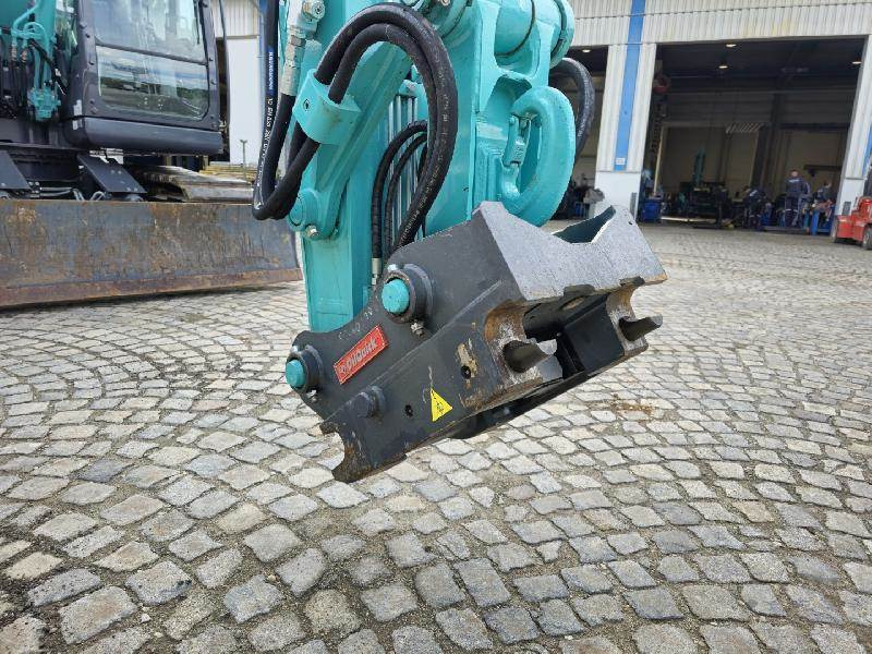 Pelle sur chenille Kobelco SK130LC-11: photos 6