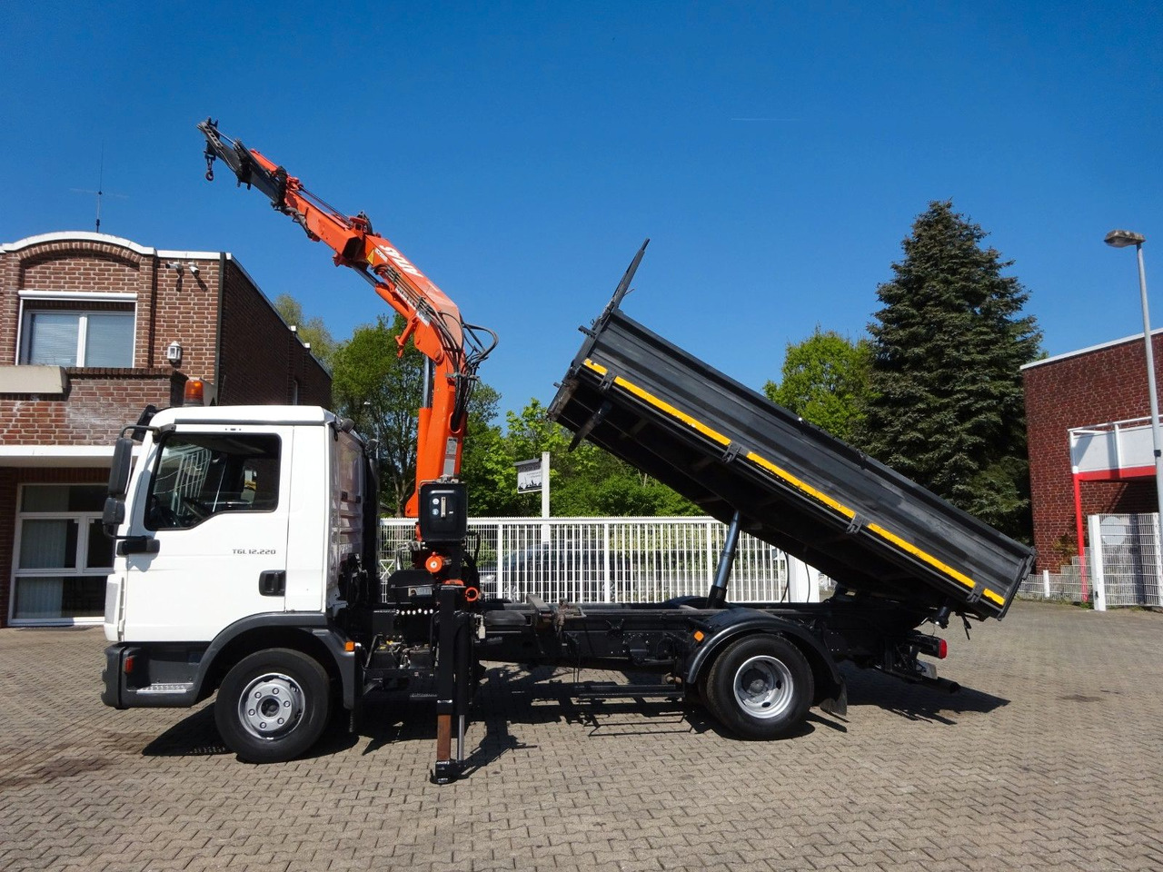 MAN 12.220 TGS + Atlas 85.2 Kran 4x2 - Camion benne, Camion grue: photos 2 MAN 12.220 TGS + Atlas 85.2 Kran 4x2 - Camion benne, Camion grue: photos 2