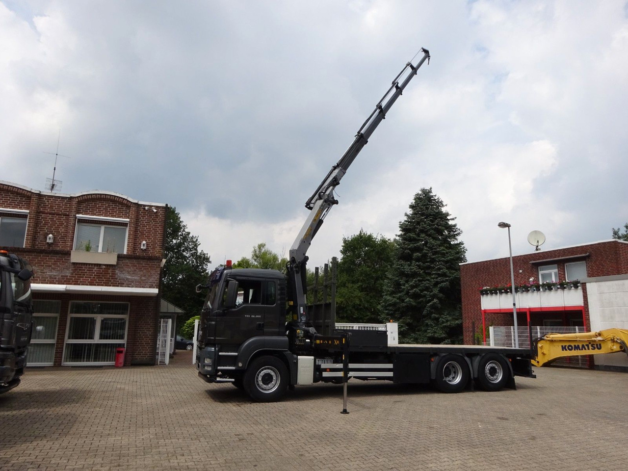 MAN 26.360 TGS Pritsche + PK 16502 Kran 6x2 - Camion grue: photos 3 MAN 26.360 TGS Pritsche + PK 16502 Kran 6x2 - Camion grue: photos 3