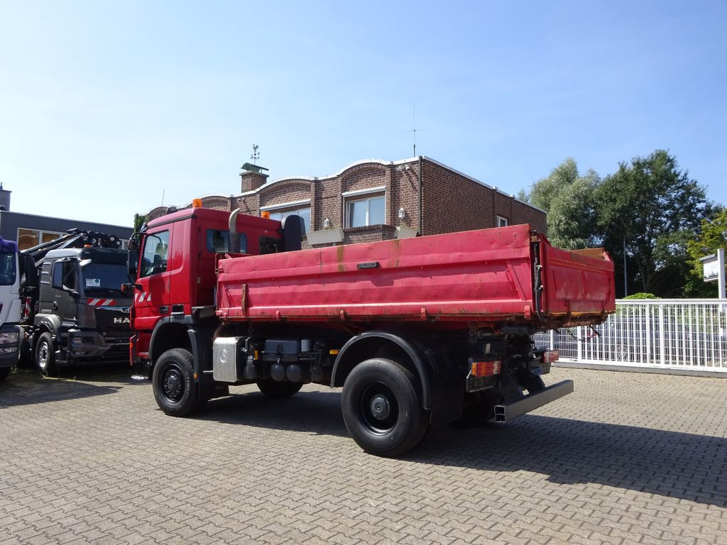 Mercedes-Benz 1832 Actros MEILLER 3Skipper4x4 mit Schneeplatte Mercedes-Benz 1832 Actros MEILLER 3Skipper4x4 mit Schneeplatte - Camion benne: photos 3 Mercedes-Benz 1832 Actros MEILLER 3Skipper4x4 mit Schneeplatte Mercedes-Benz 1832 Actros MEILLER 3Skipper4x4 mit Schneeplatte - Camion benne: photos 3