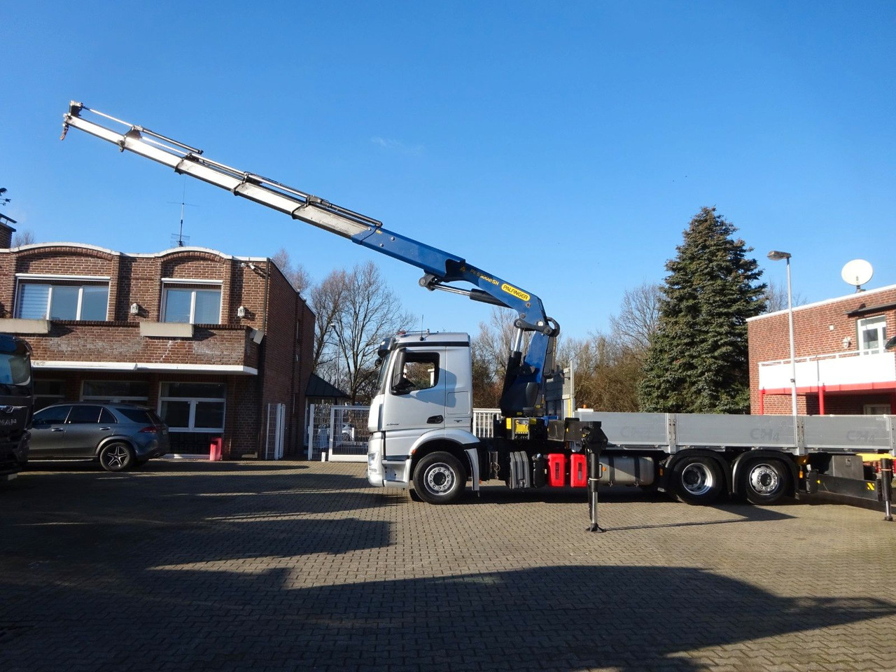 Mercedes-Benz 2543 Antos Pritsche + PK53002-SH Kran Mercedes-Benz 2543 Antos Pritsche + PK53002-SH Kran - Camion grue, Camion plateau: photos 1 Mercedes-Benz 2543 Antos Pritsche + PK53002-SH Kran Mercedes-Benz 2543 Antos Pritsche + PK53002-SH Kran - Camion grue, Camion plateau: photos 1