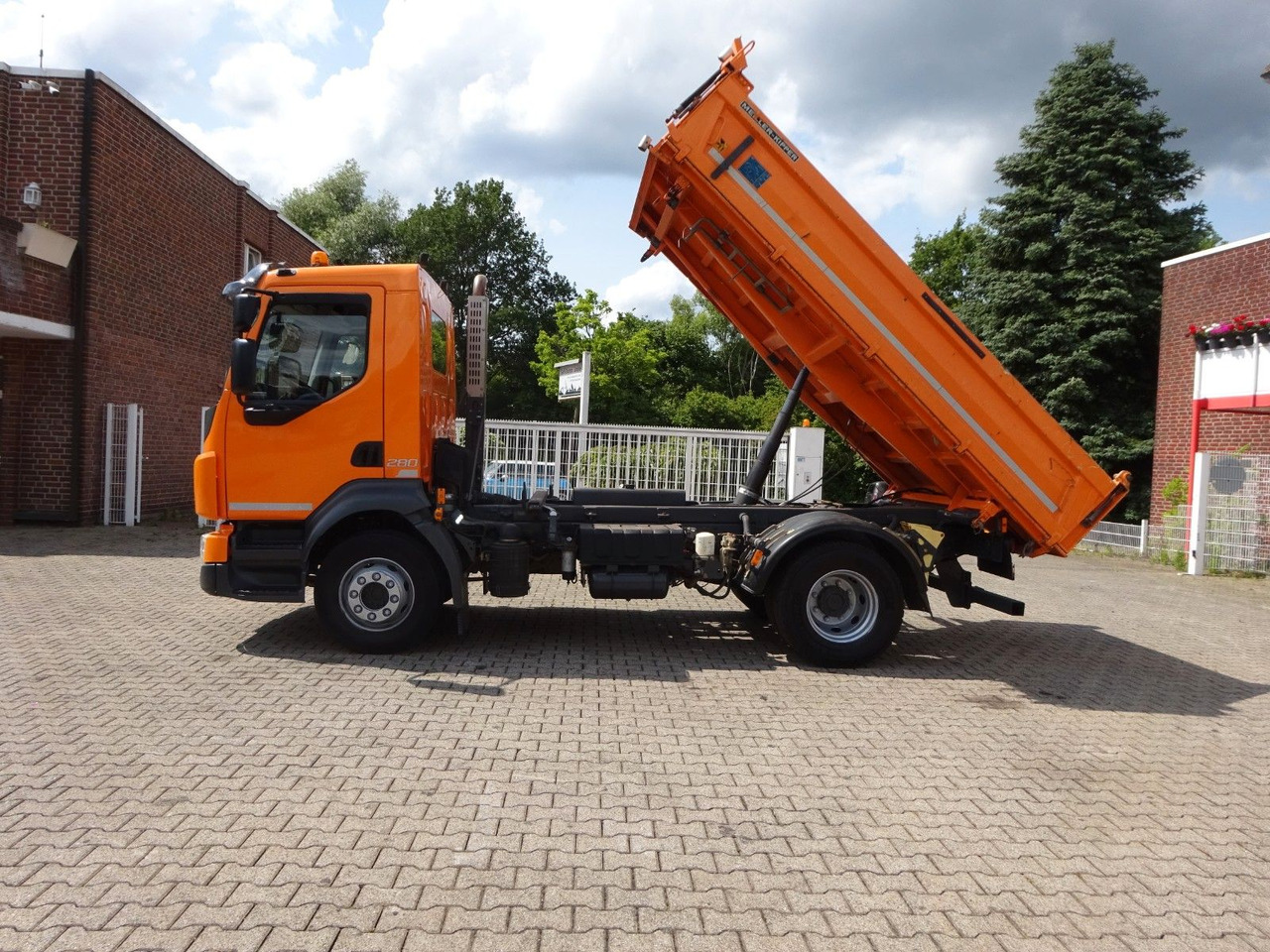 Volvo FL 280 MEILLER 3Skipper 4x2 - Camion benne: photos 4 Volvo FL 280 MEILLER 3Skipper 4x2 - Camion benne: photos 4