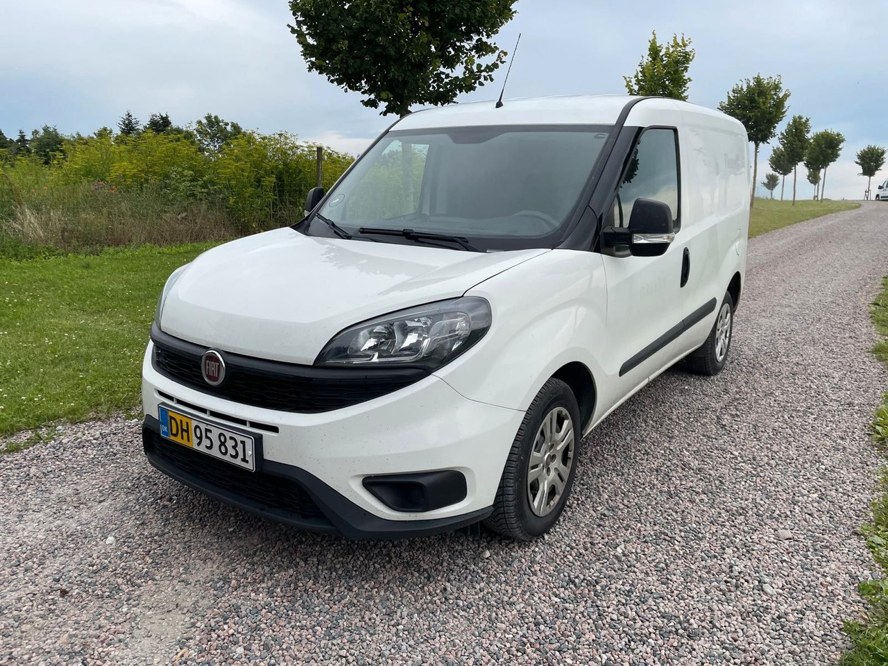 Fiat Doblo Basis Kasten 1,3 MJT - Voiture: photos 1 Fiat Doblo Basis Kasten 1,3 MJT - Voiture: photos 1
